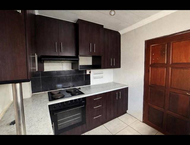 3 BEDROOM HOUSE FOR SALE IN SOSHANGUVE EAST